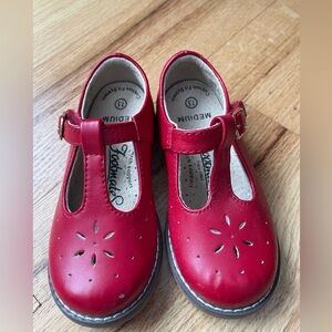 Classic Red Leather Mary Jane - size 7.5